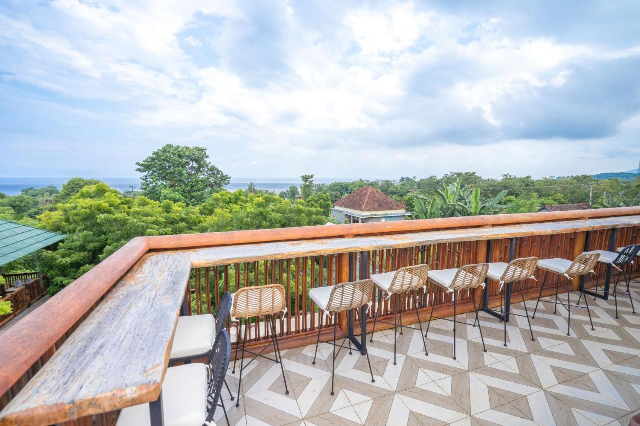 Lunar Dive Resort: Bamboo Villas คุบู ภายนอก รูปภาพ