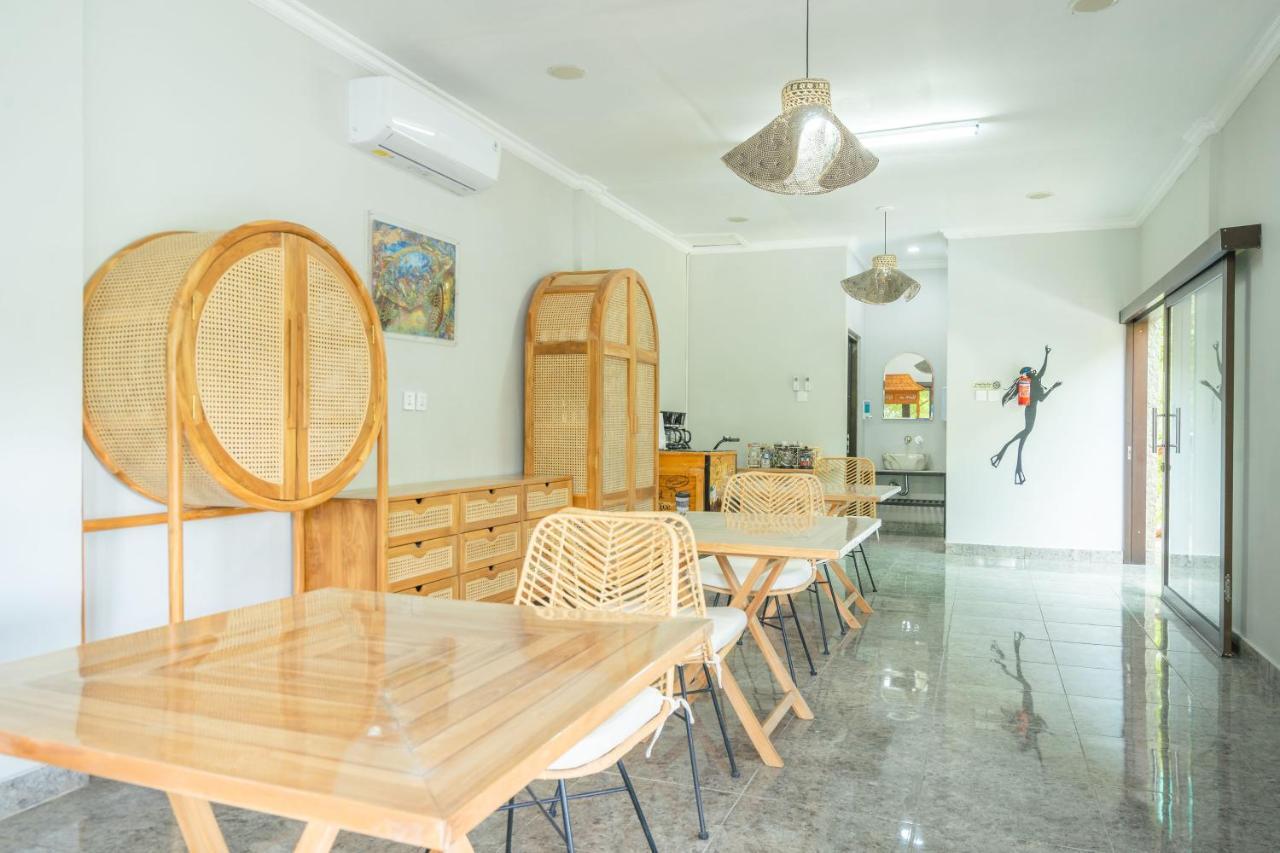 Lunar Dive Resort: Bamboo Villas คุบู ภายนอก รูปภาพ